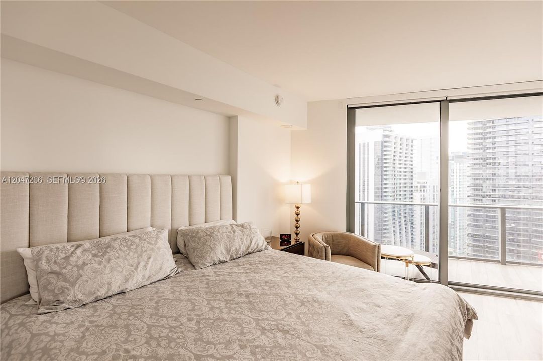 В аренду: $4,450 (1 спален, 1 ванн, 838 Квадратных фут)