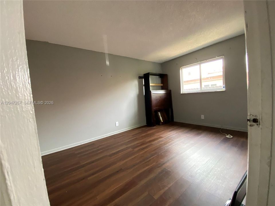 Bedroom 1Front Unit