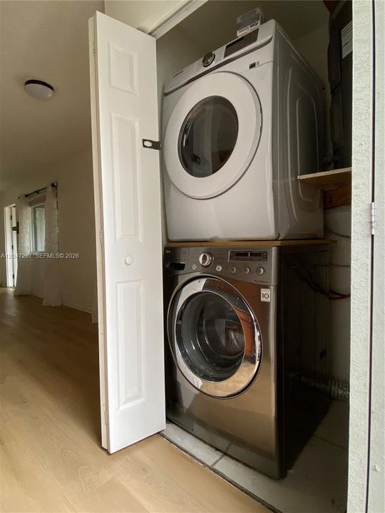Washer & Dryer