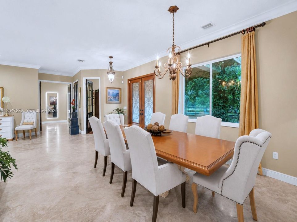 En Venta: $2,700,000 (4 camas, 3 baños, 3318 Pies cuadrados)