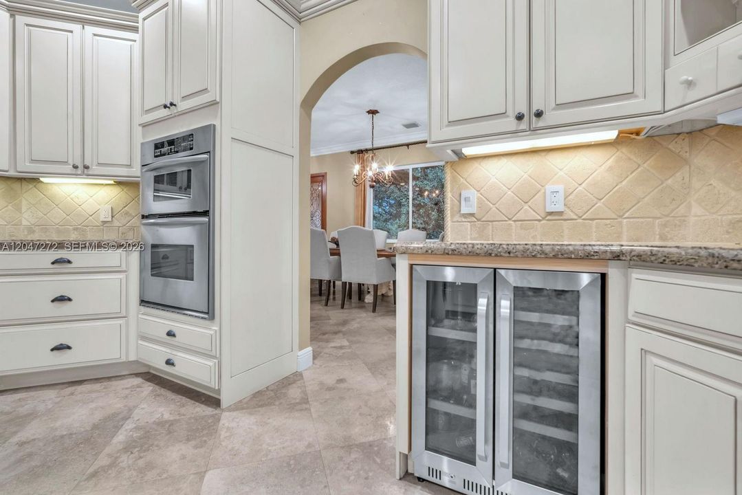 En Venta: $2,700,000 (4 camas, 3 baños, 3318 Pies cuadrados)
