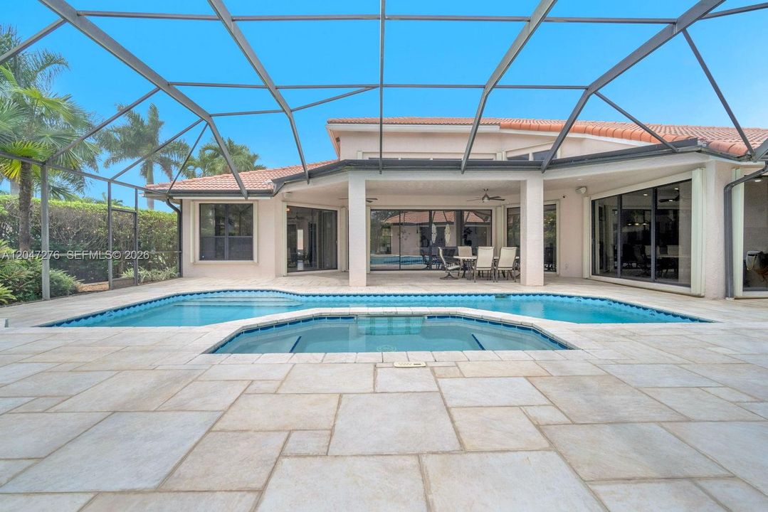 For Sale: $2,100,000 (5 beds, 3 baths, 4828 Square Feet)