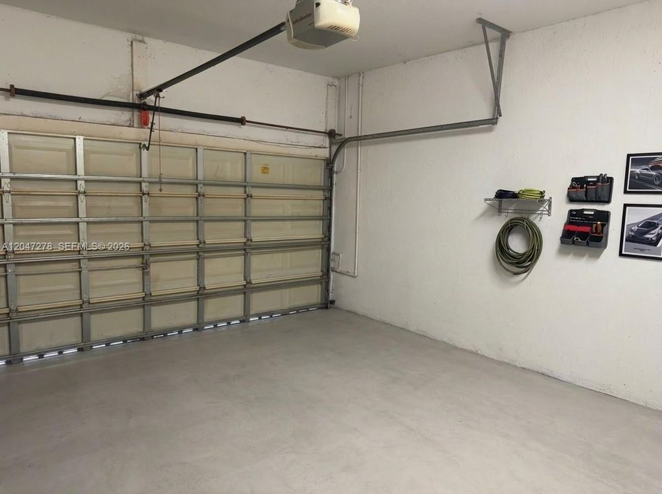 For Rent: $2,650 (3 beds, 2 baths, 1854 Square Feet)