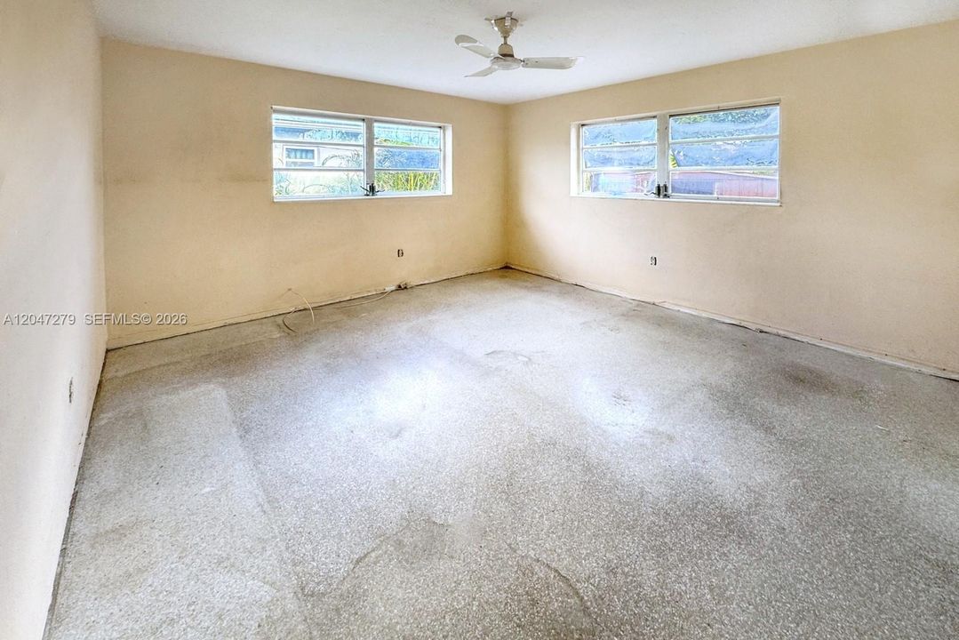 For Sale: $425,000 (3 beds, 2 baths, 1515 Square Feet)