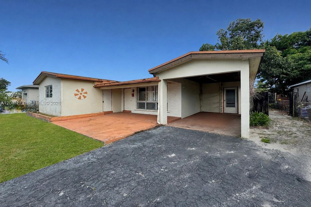For Sale: $425,000 (3 beds, 2 baths, 1515 Square Feet)