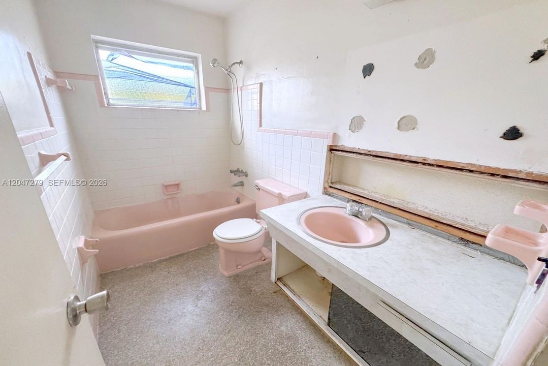 For Sale: $425,000 (3 beds, 2 baths, 1515 Square Feet)