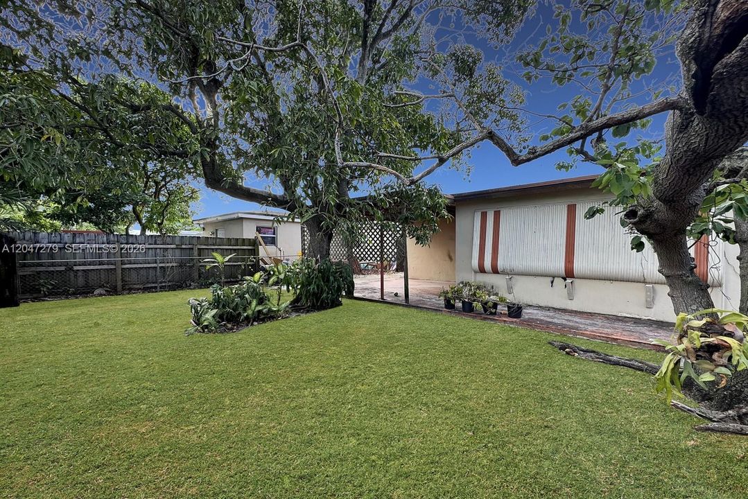 For Sale: $425,000 (3 beds, 2 baths, 1515 Square Feet)