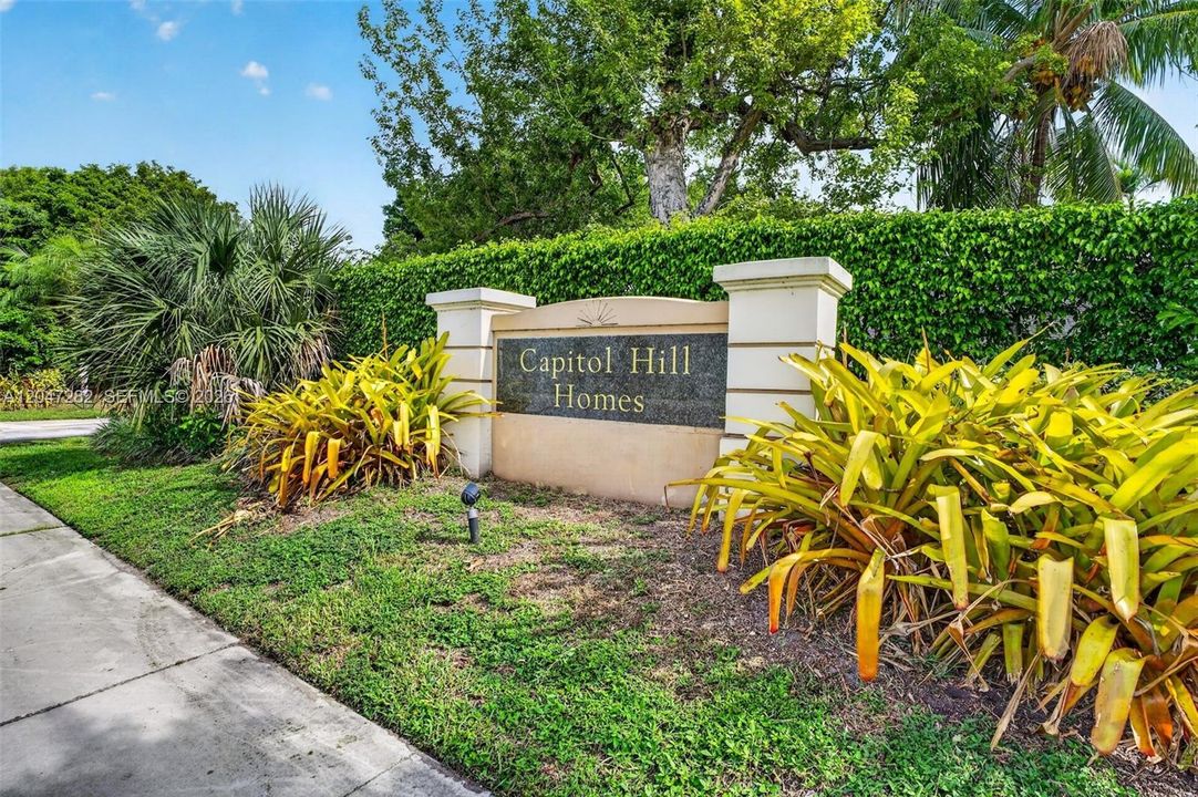 For Sale: $579,000 (4 beds, 2 baths, 1594 Square Feet)