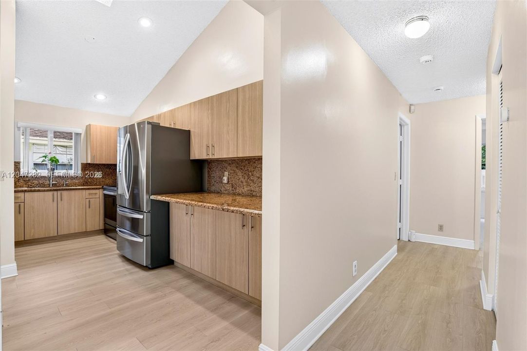 For Sale: $579,000 (4 beds, 2 baths, 1594 Square Feet)