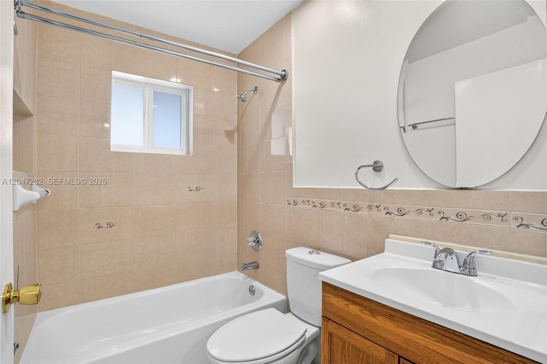 2nd Bathroom
