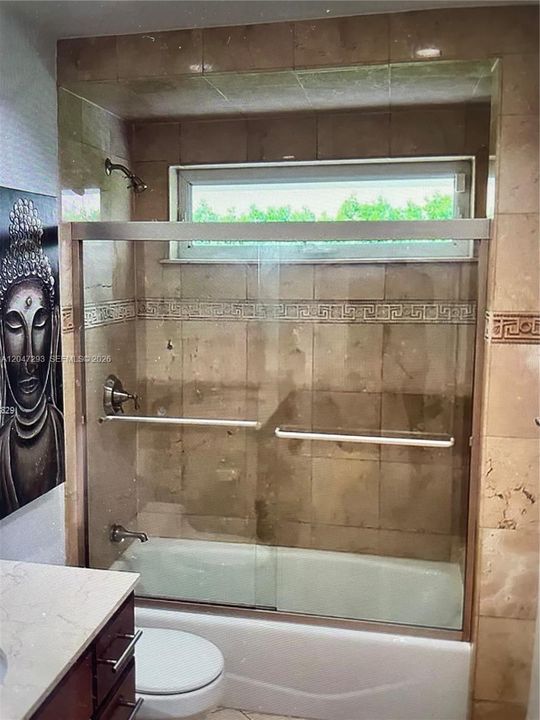 For Rent: $3,200 (3 beds, 2 baths, 1355 Square Feet)