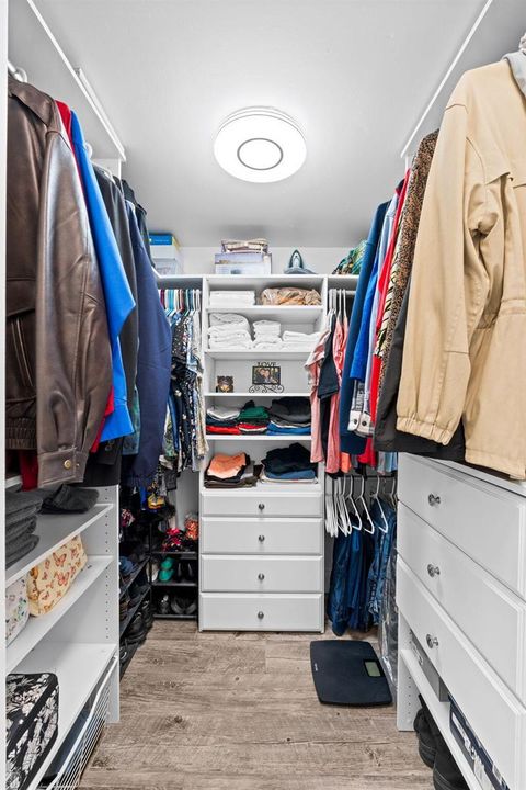 19-web-or-mls-A7409608