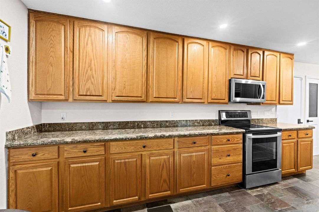 14-web-or-mls-A7409656