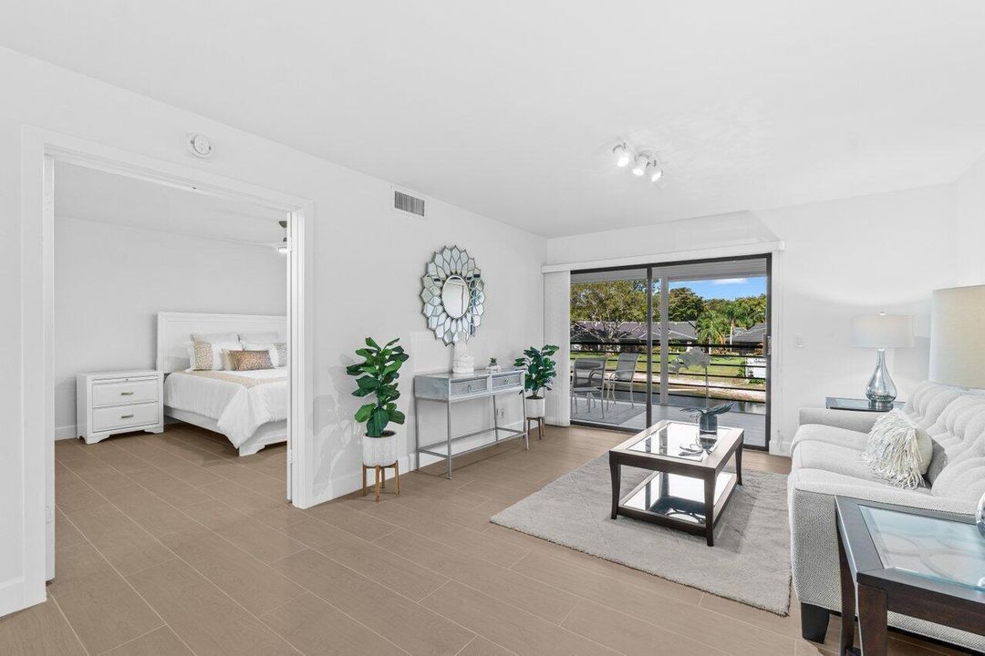 012-10092CedarPointBoulevard-204-Boynton