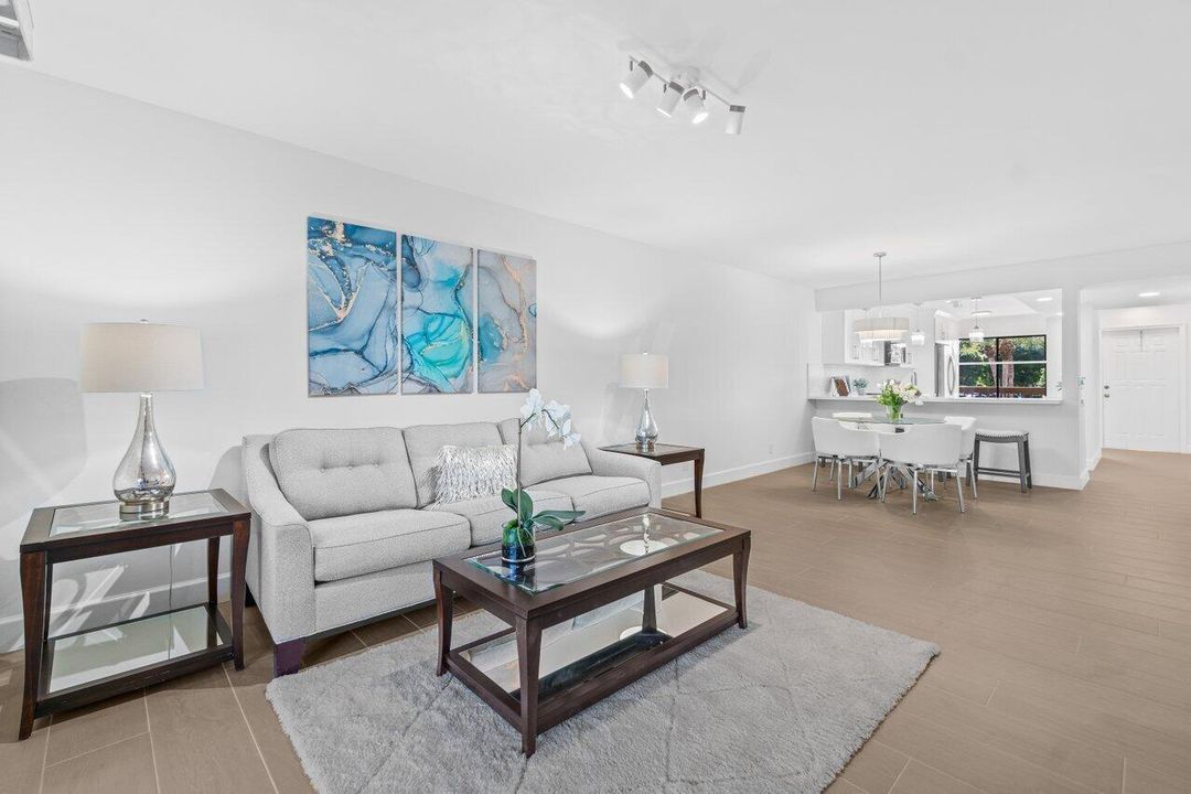 013-10092CedarPointBoulevard-204-Boynton