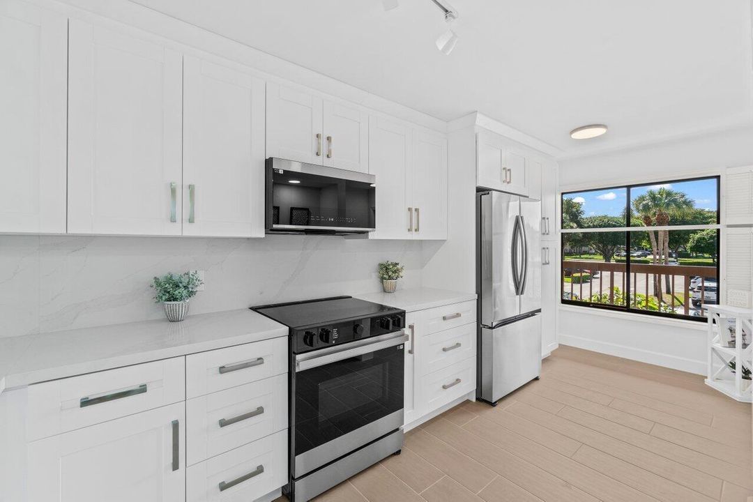 003-10092CedarPointBoulevard-204-Boynton