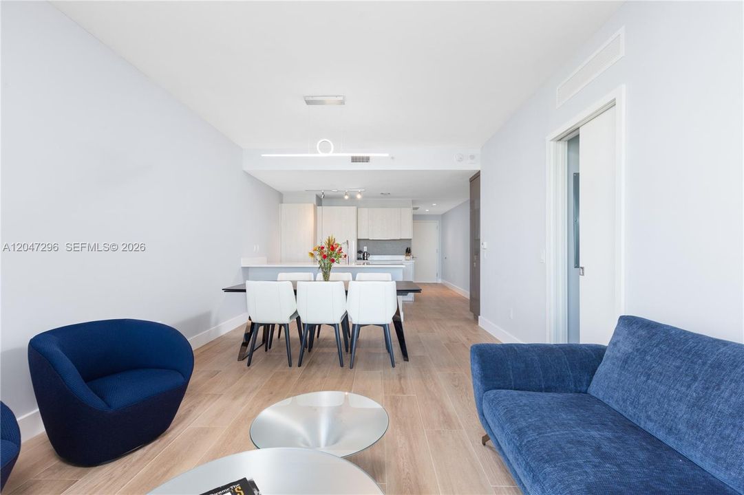 For Rent: $4,850 (2 beds, 2 baths, 1141 Square Feet)
