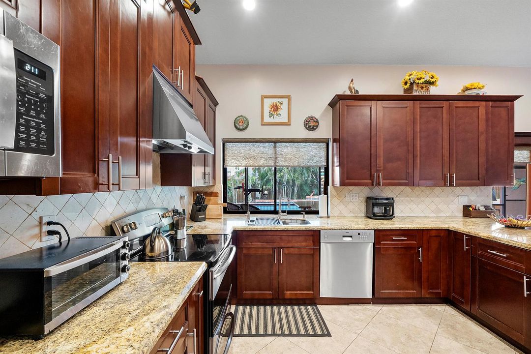 10662 Nw 7th Pl_050