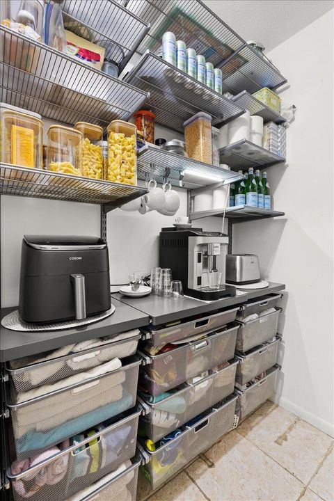 PANTRY/STORAGE