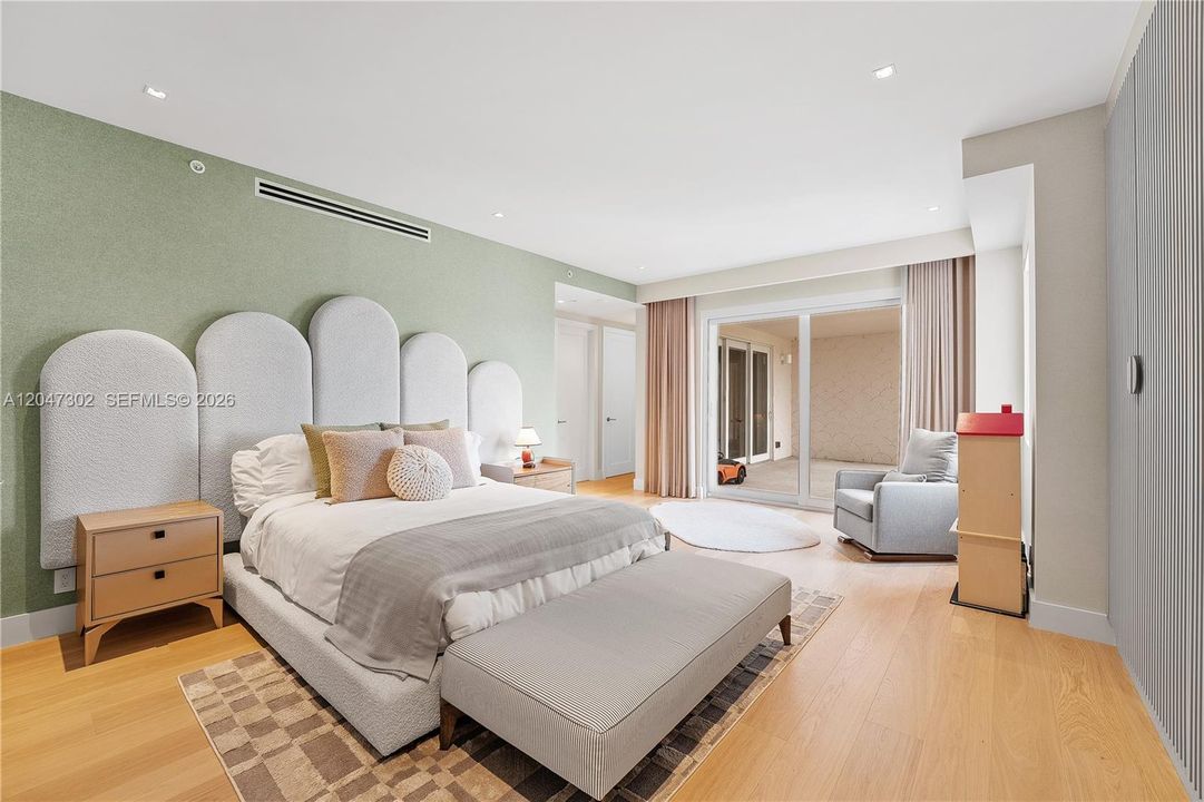 En Renta: $75,000 (5 camas, 5 baños, 6120 Pies cuadrados)