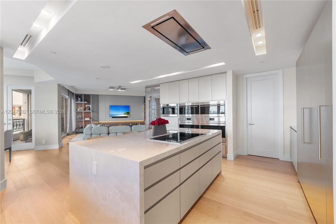 En Renta: $75,000 (5 camas, 5 baños, 6120 Pies cuadrados)