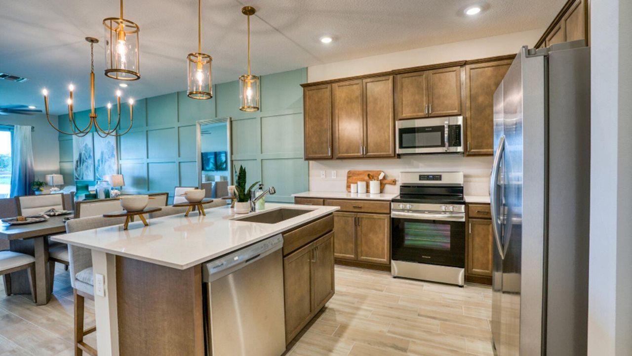 PBH_1309_Pic_Larkspur_Kitchen_1of2_F1_04