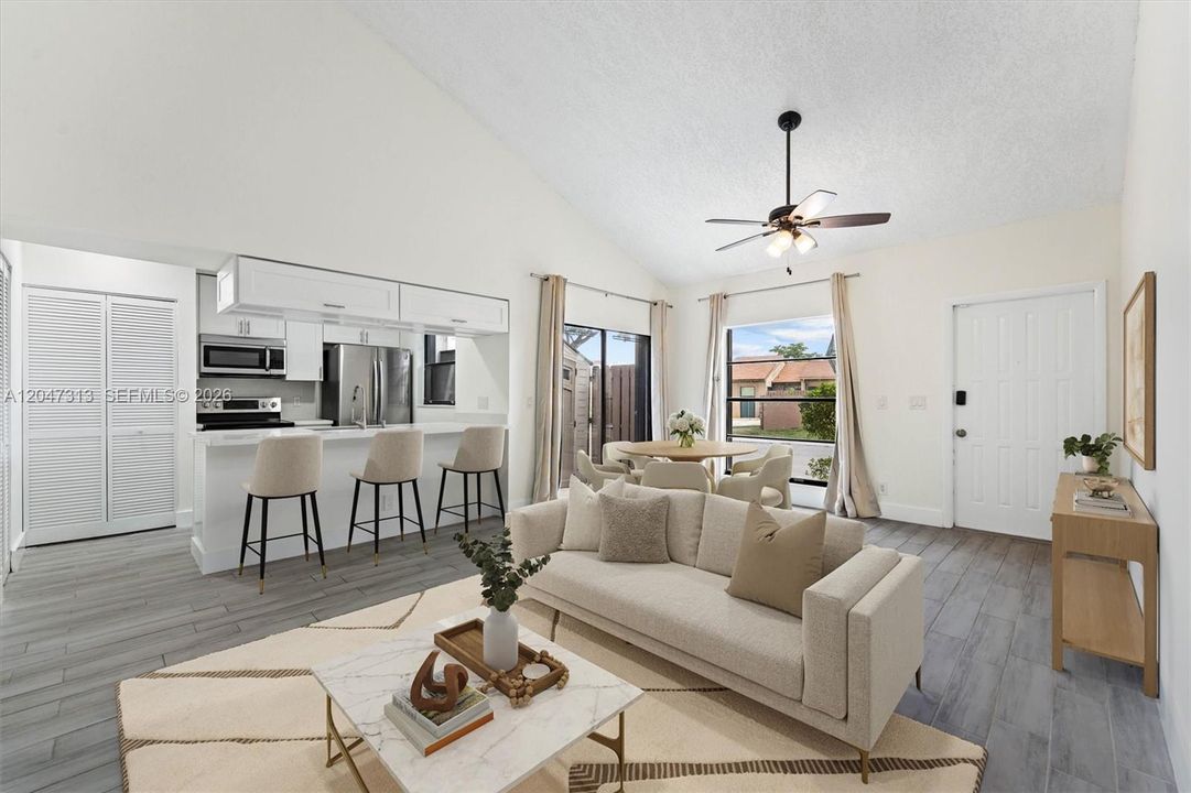 For Rent: $2,700 (2 beds, 2 baths, 917 Square Feet)