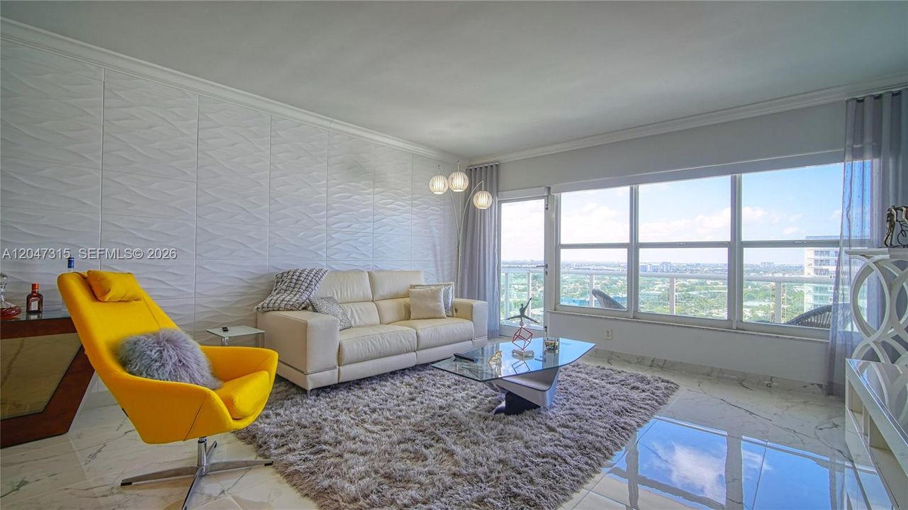 For Rent: $3,300 (1 beds, 1 baths, 1000 Square Feet)
