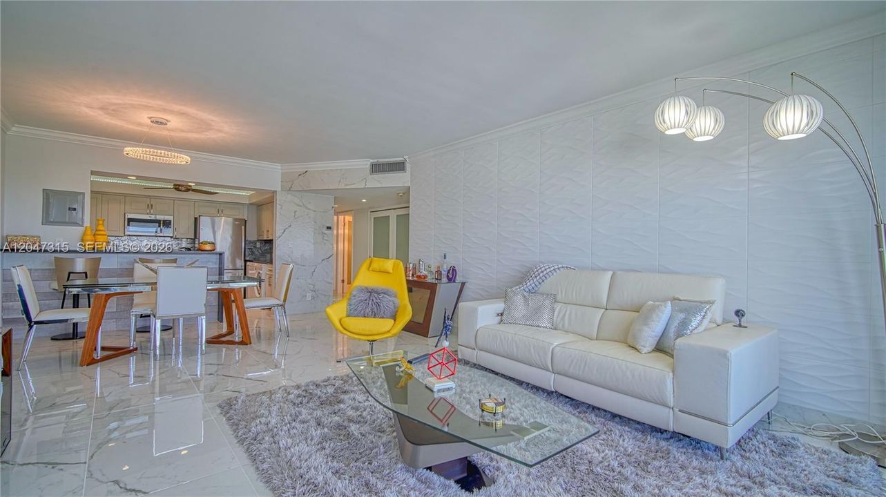 For Rent: $3,300 (1 beds, 1 baths, 1000 Square Feet)