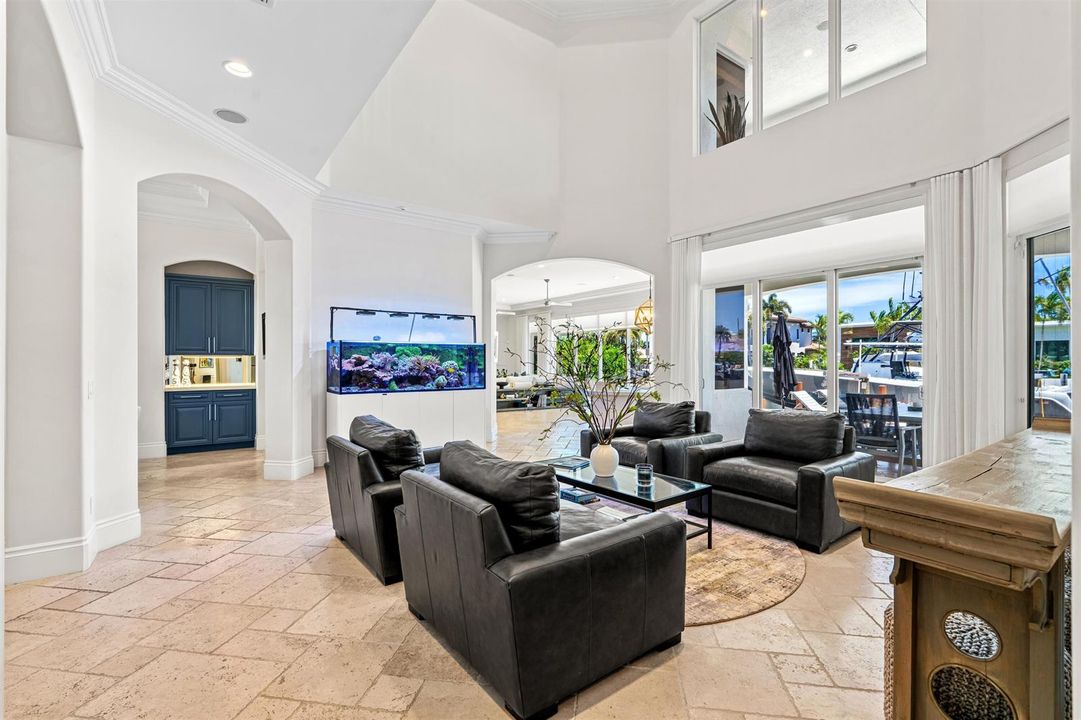 LIVING_ROOM_ANGLE_LEFT