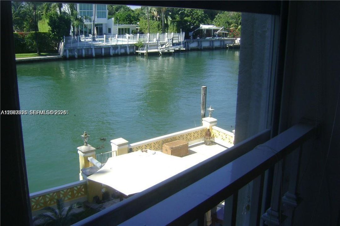 For Sale: $490,000 (2 beds, 2 baths, 846 Square Feet)