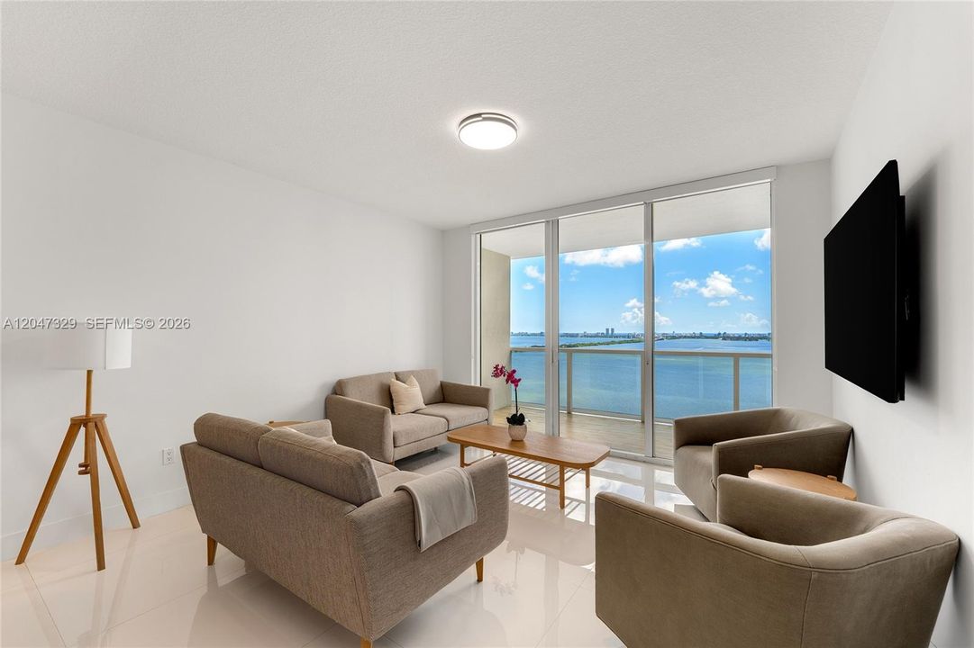 For Sale: $828,000 (3 beds, 3 baths, 1432 Square Feet)