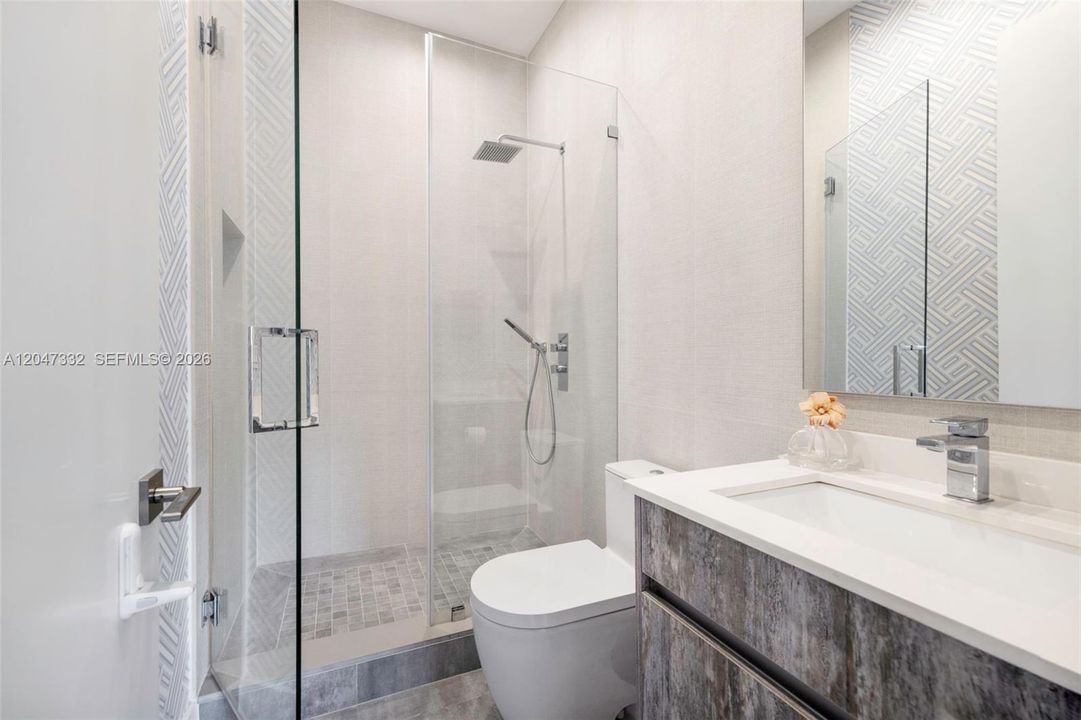 For Sale: $2,050,000 (3 beds, 4 baths, 2291 Square Feet)