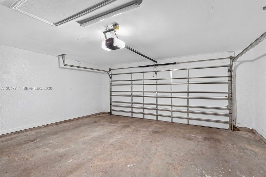 На продажу: $295,000 (3 спален, 2 ванн, 1272 Квадратных фут)