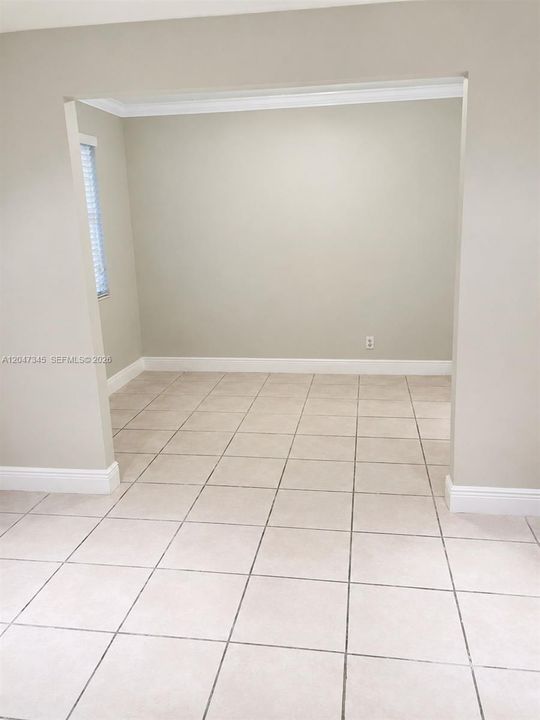 For Rent: $1,600 (1 beds, 1 baths, 768 Square Feet)