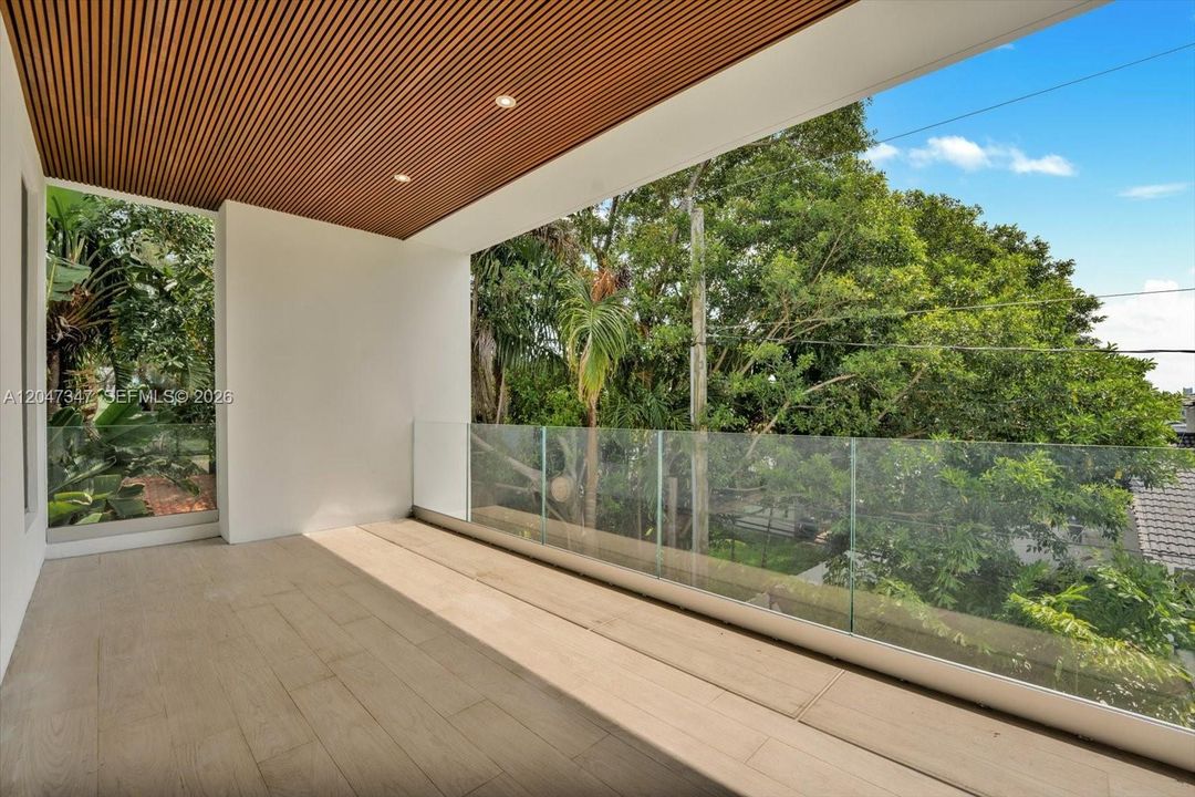 For Sale: $5,450,000 (5 beds, 5 baths, 4410 Square Feet)