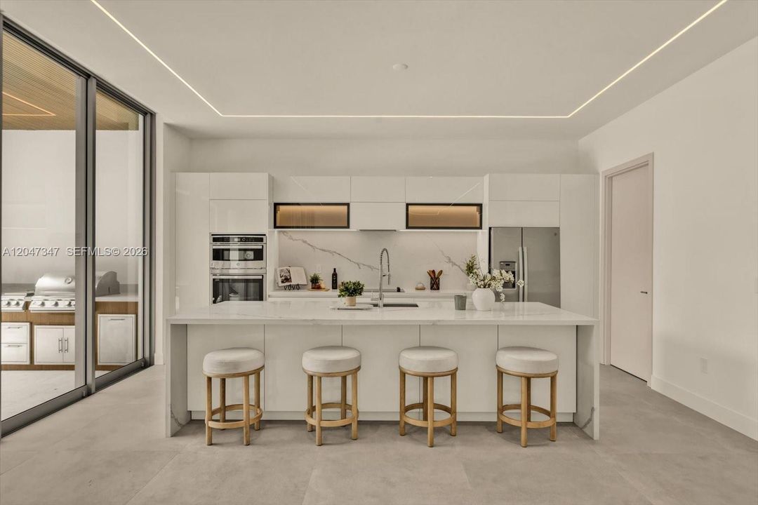 For Sale: $5,450,000 (5 beds, 5 baths, 4410 Square Feet)