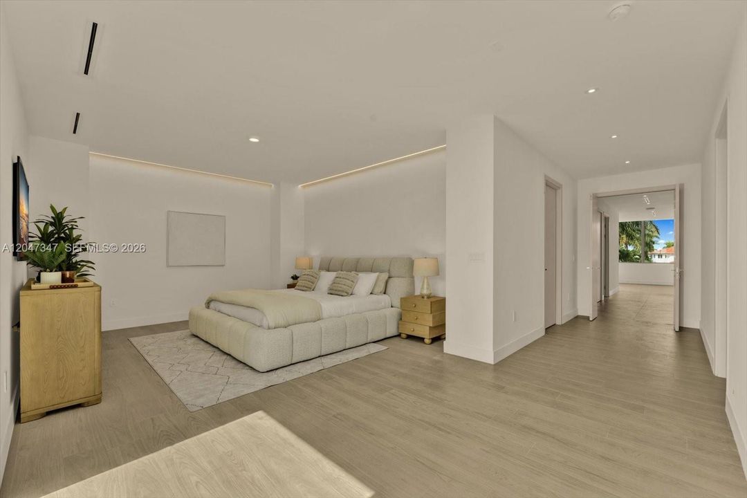 For Sale: $5,450,000 (5 beds, 5 baths, 4410 Square Feet)