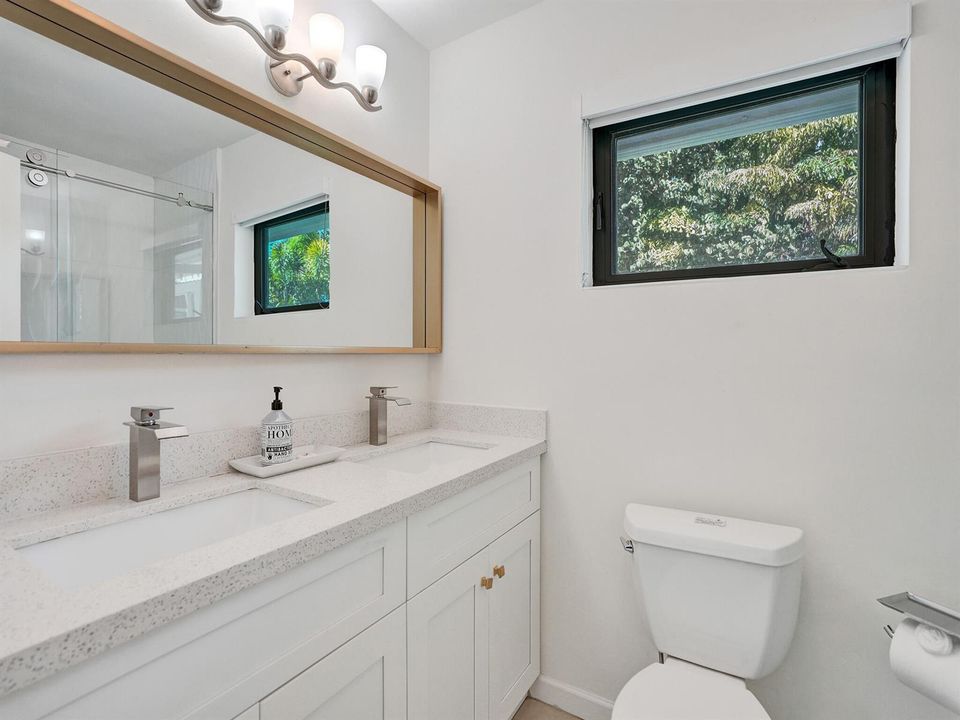 Master Bath Vanity SInk