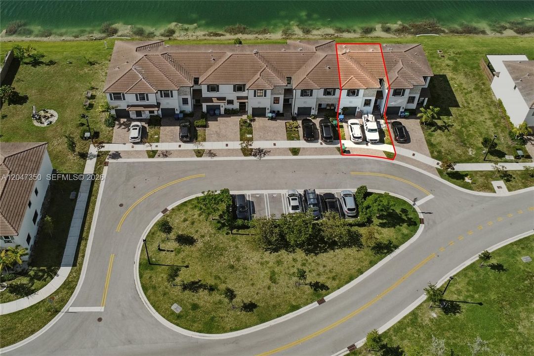For Rent: $3,500 (3 beds, 2 baths, 1544 Square Feet)