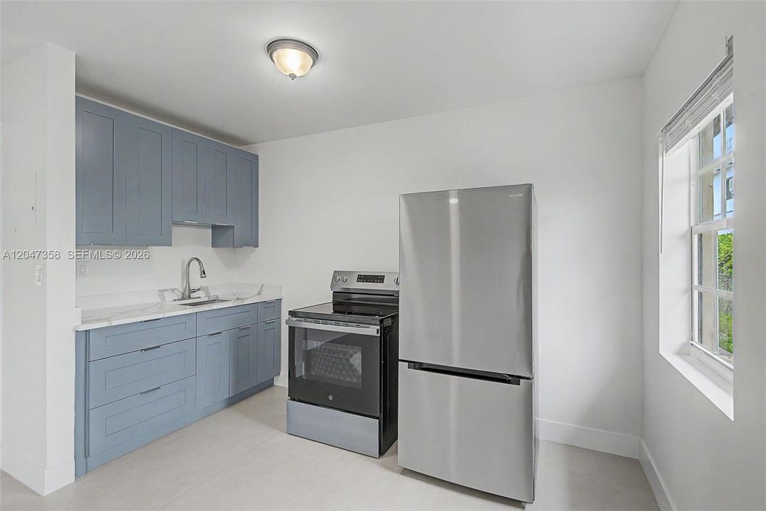 For Rent: $1,585 (1 beds, 1 baths, 600 Square Feet)