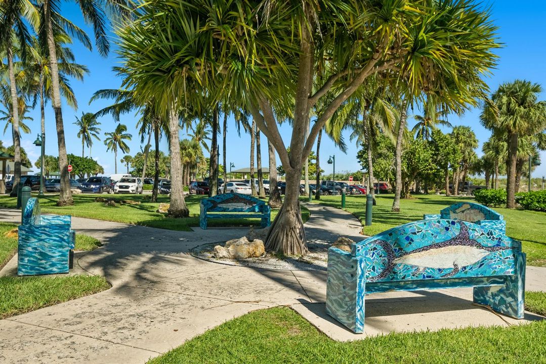 Downtown sitting area