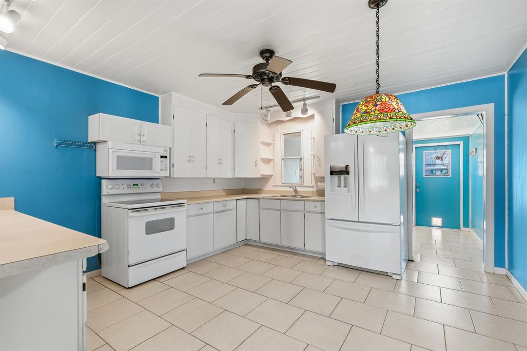Right Side Kitchen