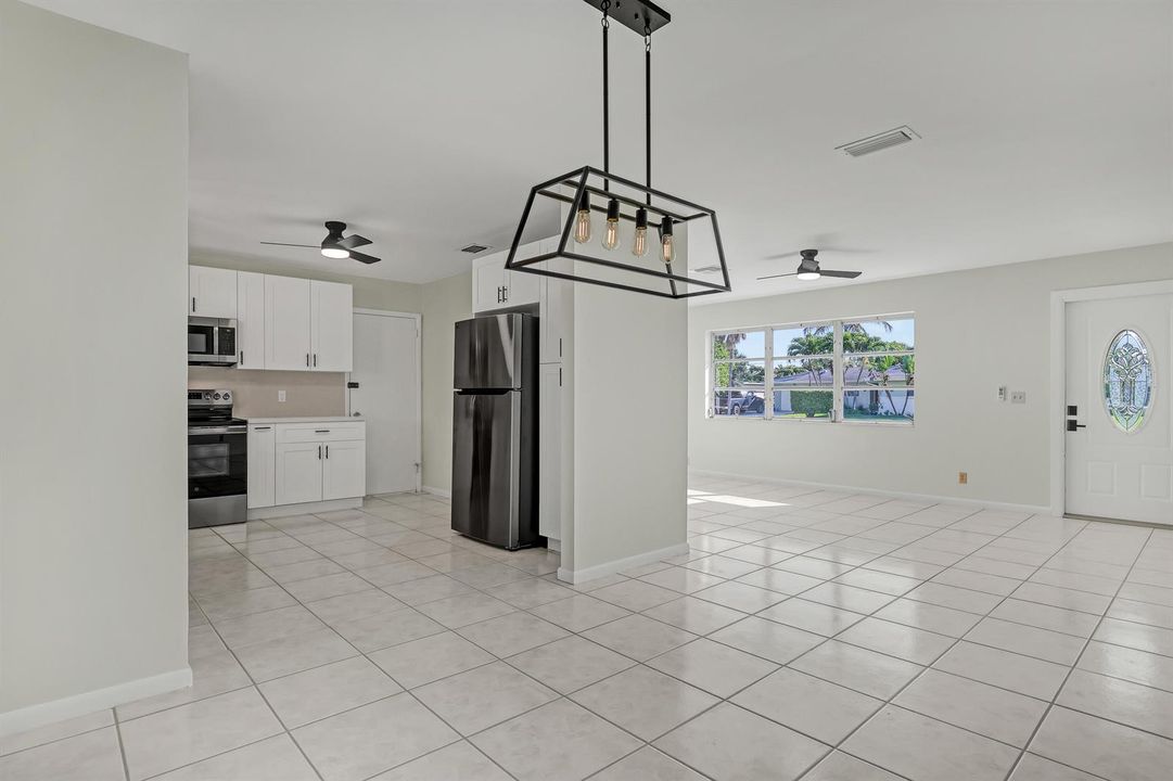 Kitchen, living & dining connect.