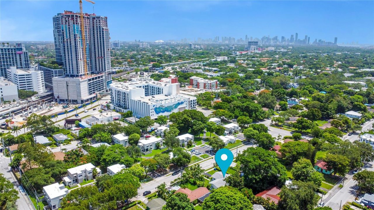 На продажу: $1,199,000 (3 спален, 2 ванн, 1270 Квадратных фут)
