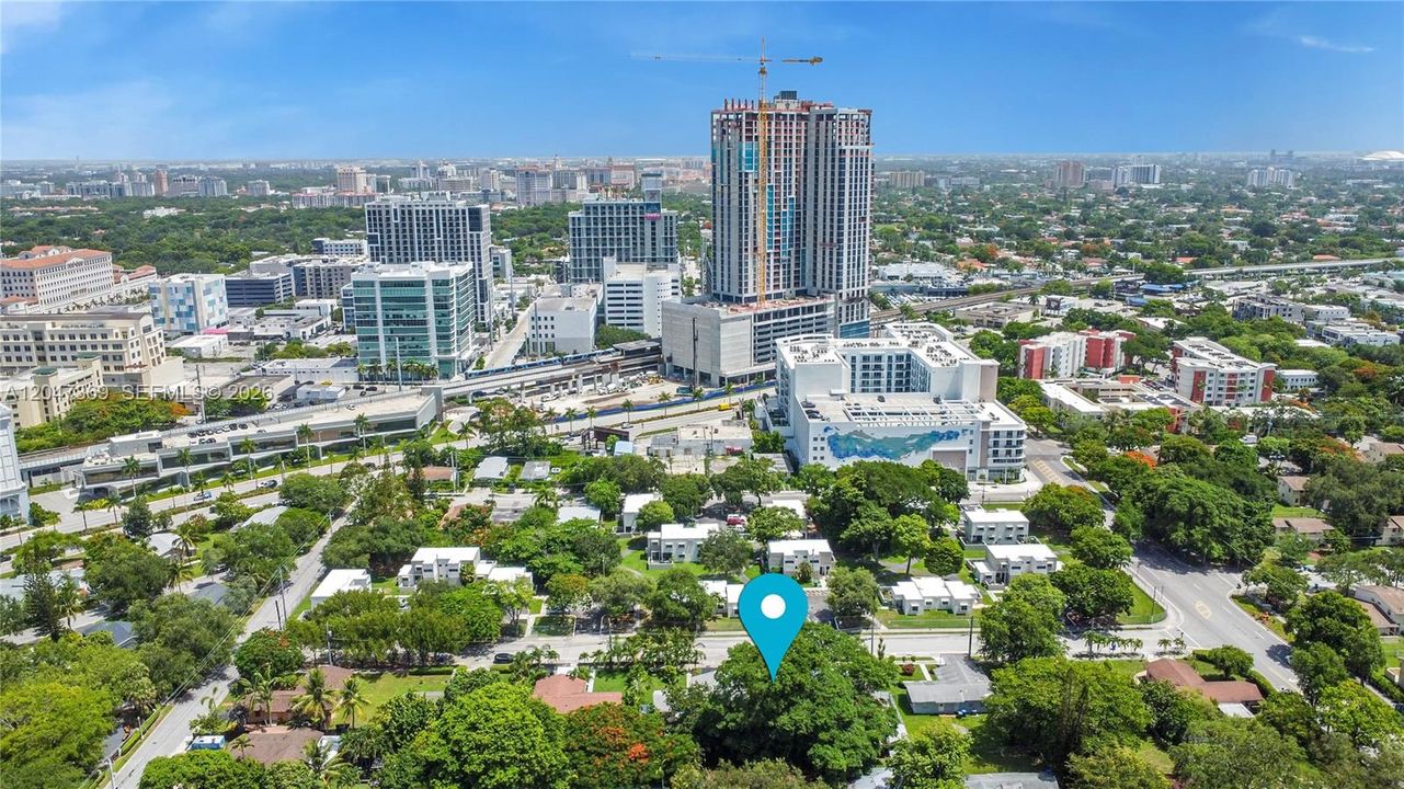 На продажу: $1,199,000 (3 спален, 2 ванн, 1270 Квадратных фут)