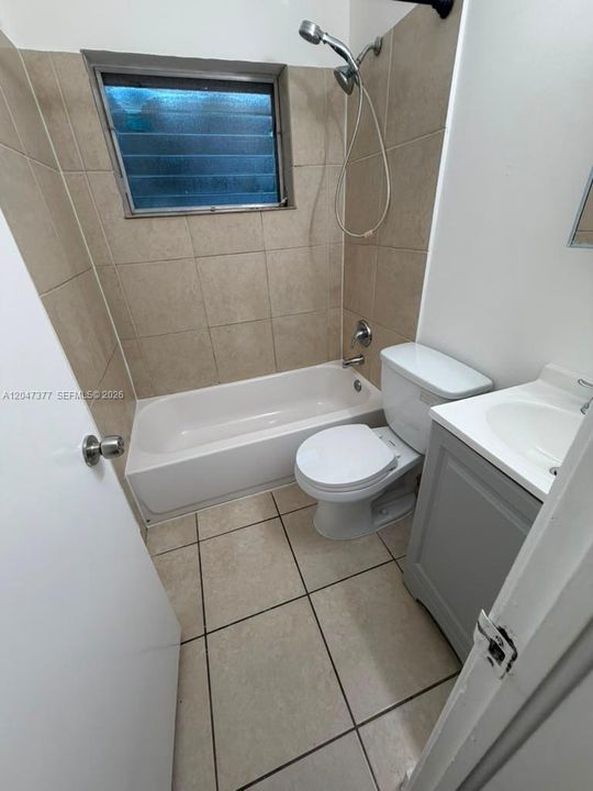En Venta: $485,000 (3 camas, 2 baños, 1382 Pies cuadrados)