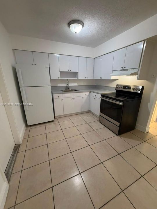 En Venta: $485,000 (3 camas, 2 baños, 1382 Pies cuadrados)