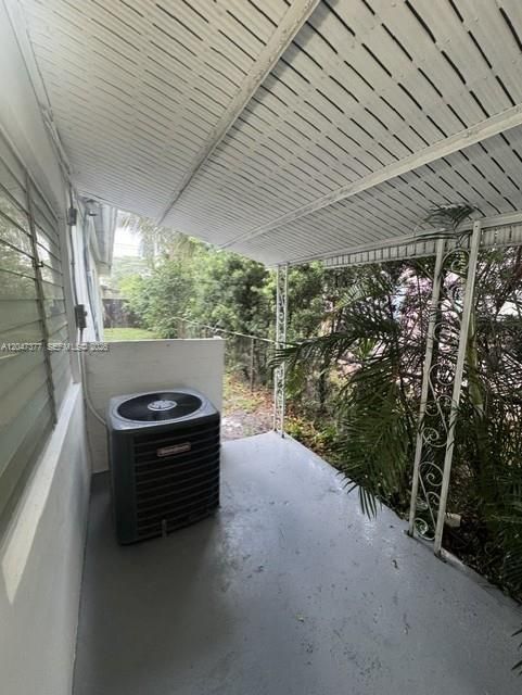 En Venta: $485,000 (3 camas, 2 baños, 1382 Pies cuadrados)