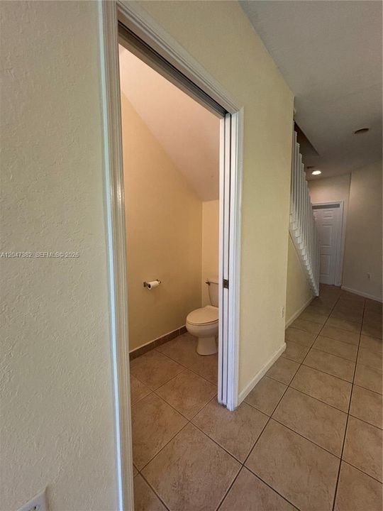 В аренду: $2,550 (2 спален, 2 ванн, 1037 Квадратных фут)